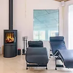 10 Person In Hjørring