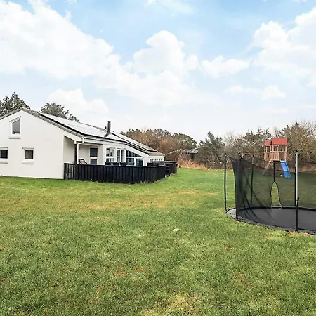 10 Person In Tatil Evi Hjørring
